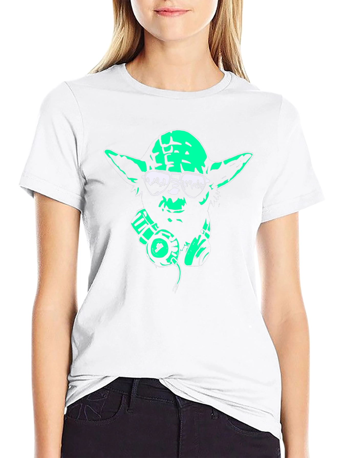 Cool Yoda Graphic Tee - Black