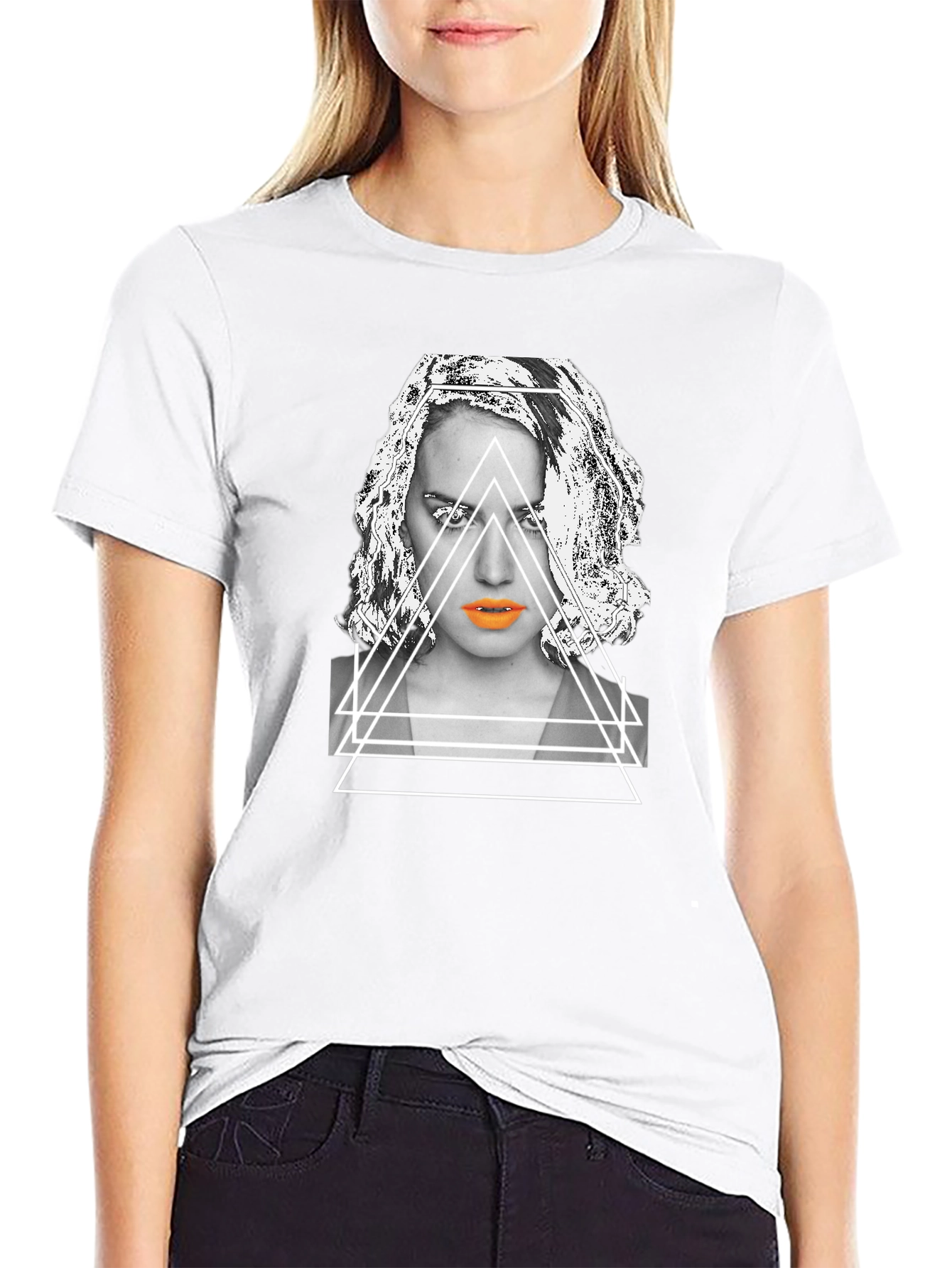 Geometric Portrait Graphic Tee - Modern Streetwear Style