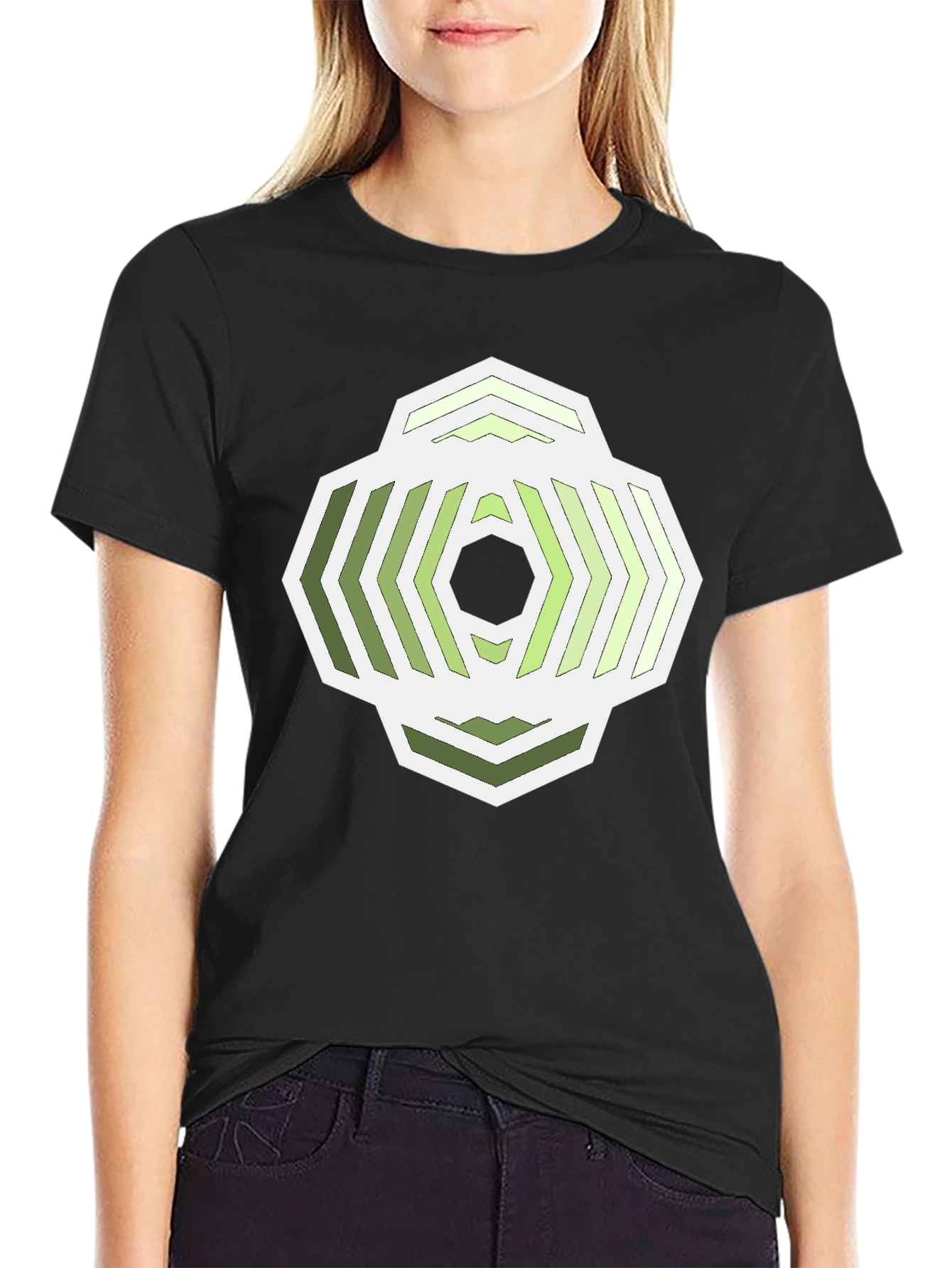 Geometric Pattern Black T-Shirt - Modern Style