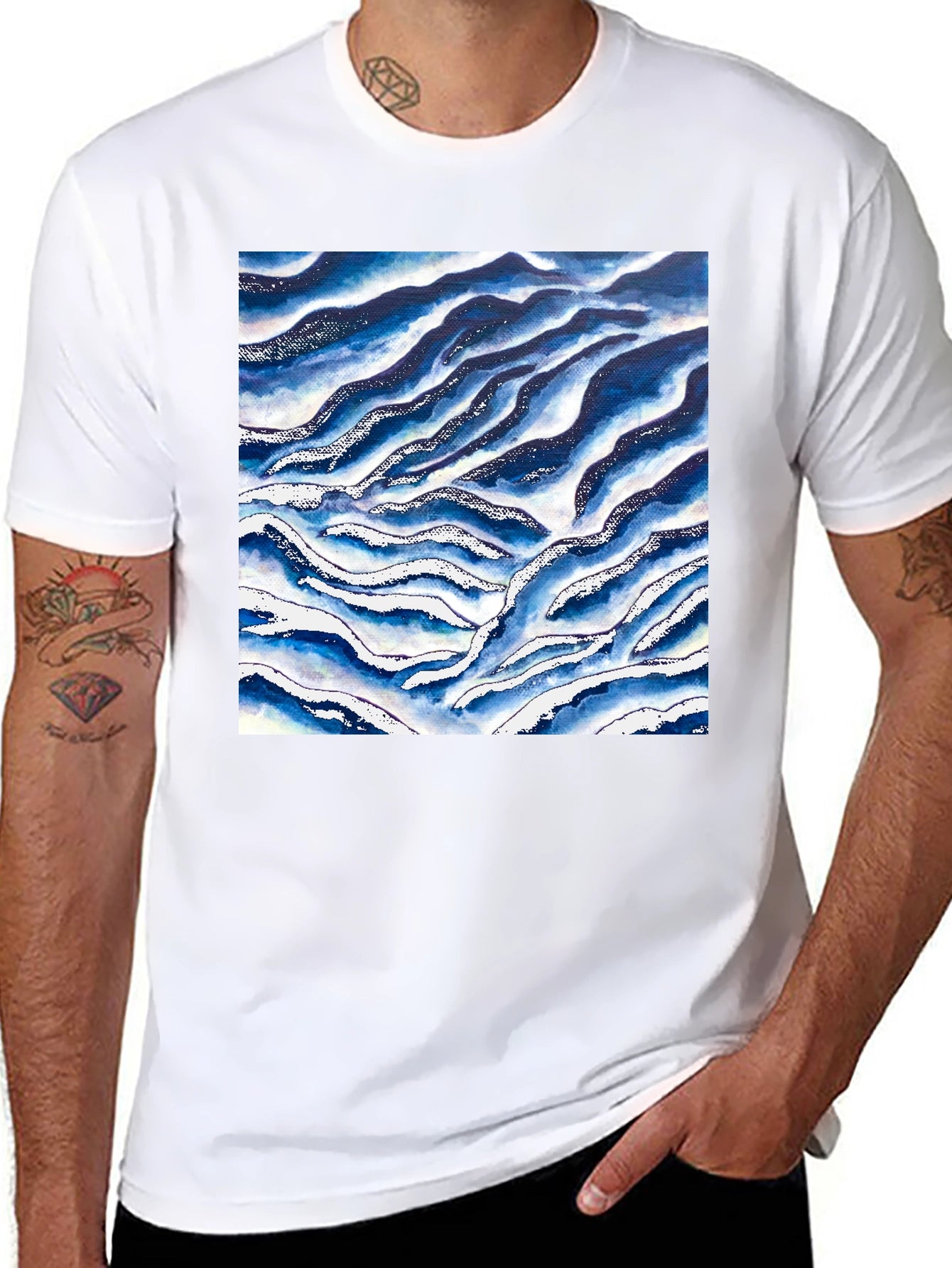 Abstract Wave Print Tee - Stylish Casual Wear