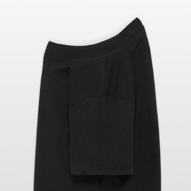 Axes: Sharp Object Enthusiast