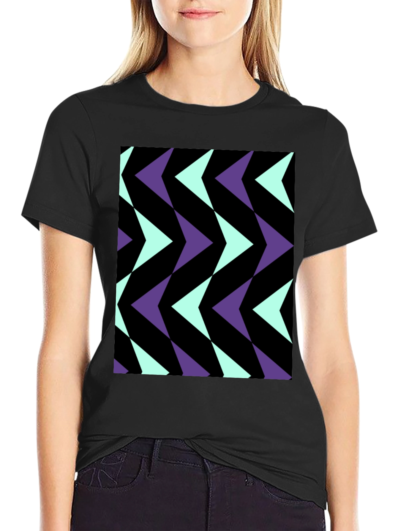 Geometric Arrow Pattern Black T-Shirt